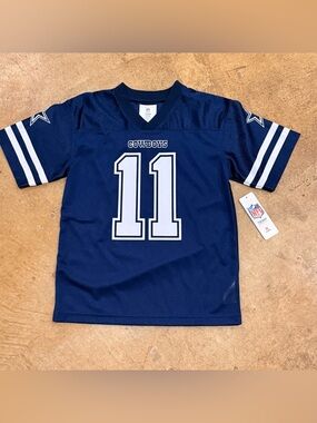 Dallas Cowboys Parsons youth large (10/12) Jersey new with tags